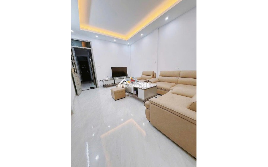 Bán nhà riêng Kim Đồng Hoàng Mai, giá 16.5 tỷ, dt 48m2, thang máy, siêu đẹp